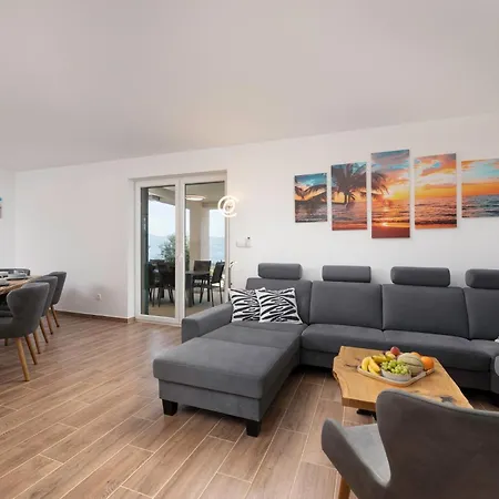 Andreja ヴィラ ヴルブニク